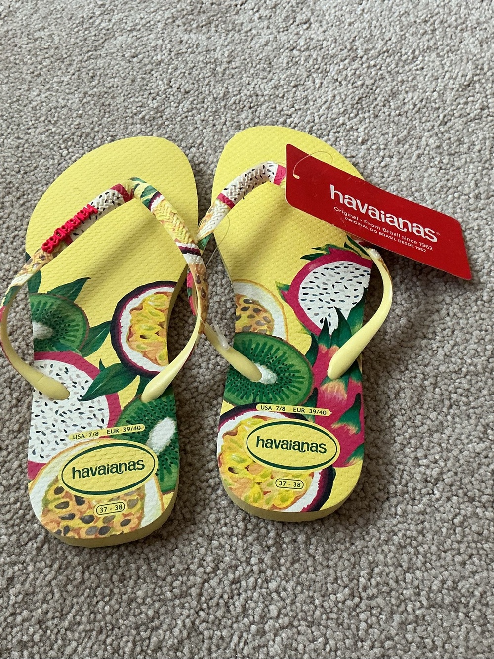 HAVAIANAS “POLLEN YELLOW” TROPICAL SLIM SENSATION FLIP FLOPS-SZ.7/8- NWT